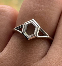 Load image into Gallery viewer, Custom ring for mark
