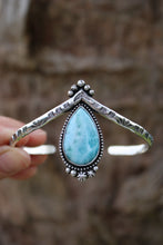 Load image into Gallery viewer, Larimar Queen Cuff
